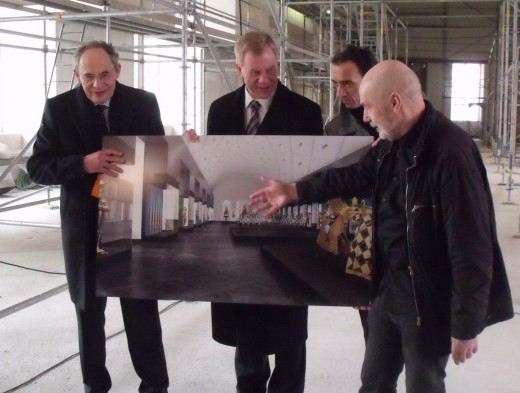 FinanzministerProf. Dr. Georg Unland, Prof. Dieter Janosch Geschäftsführer von der SIB, Architekten Peter Kulka und Phillip Stambowskie