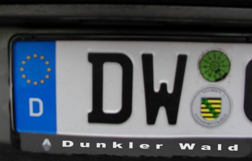 DW = Dunkler Wald?