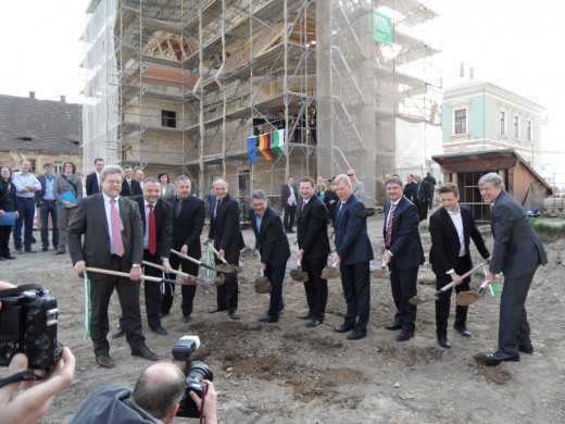 Erster Spatenstich für das neue Finanzamt in Pirna