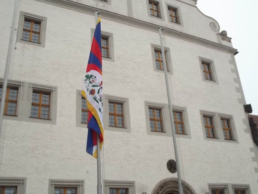 Tibet-Flagge in Dipps (Foto: Harald Weber)