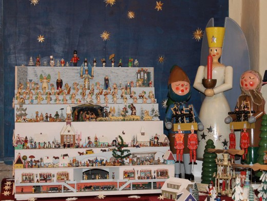 Weihnachtsberg von Erich Richter (1922 – 1982) aus Schmiedeberg