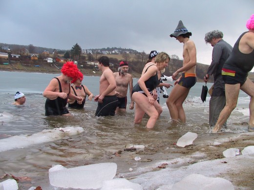 Anbaden im Paulsdorf am 21. März 2010